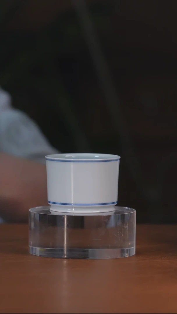 白胎容天杯