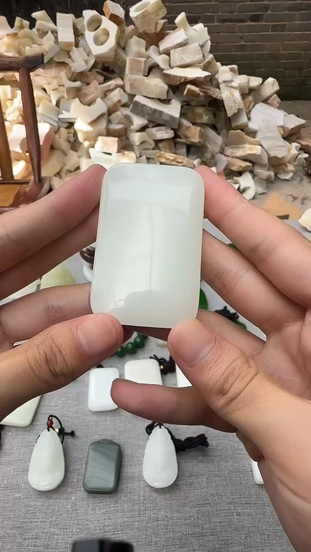 癸*未镶嵌时尚百搭男女款