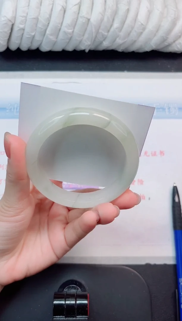 【闪购商品】石英质玉手镯未镶嵌148#58.4