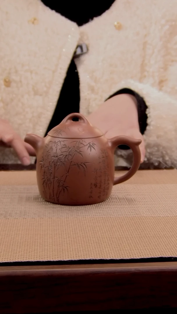 原矿红皮龙秦权紫砂壶18