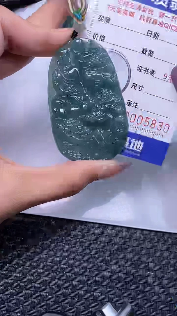 翡翠未镶嵌颈饰5830