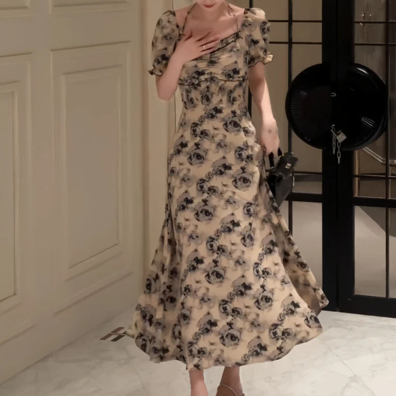 秋季新款法式开叉修身温柔风长裙小众设计休闲碎花方领连衣裙女装