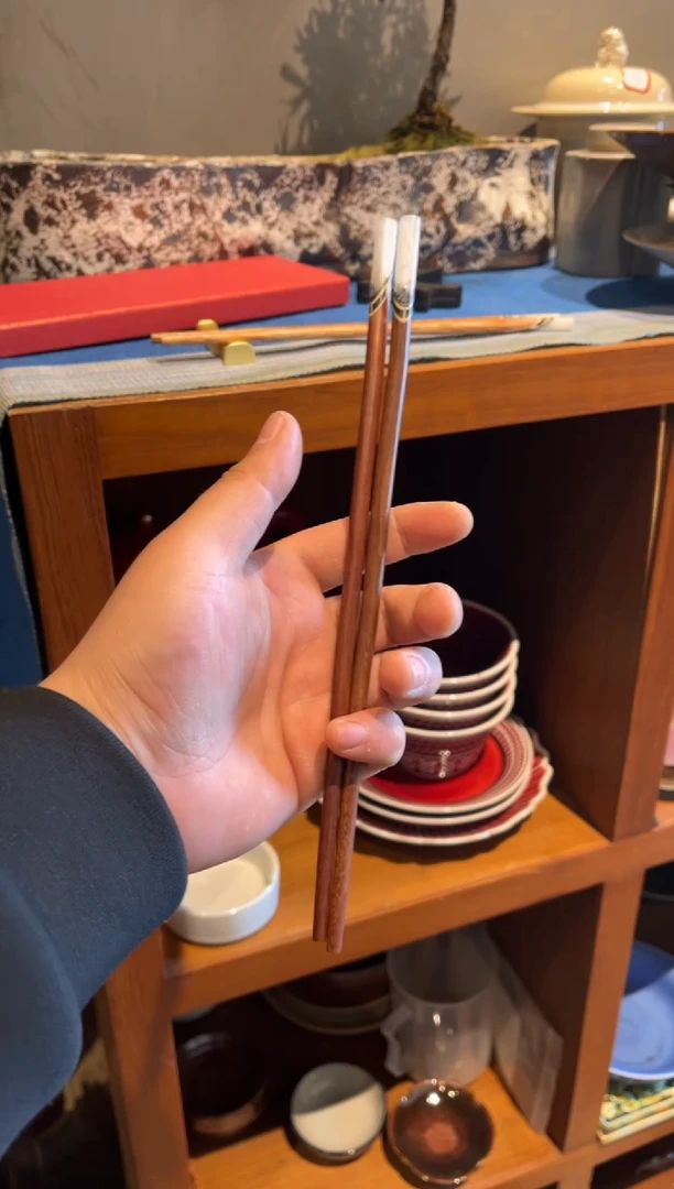 【闪购商品】瓷片全量  红酸枝木筷（拍发一发两双）