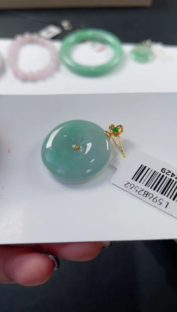 颈饰未镶嵌翡翠基地发货H 2541