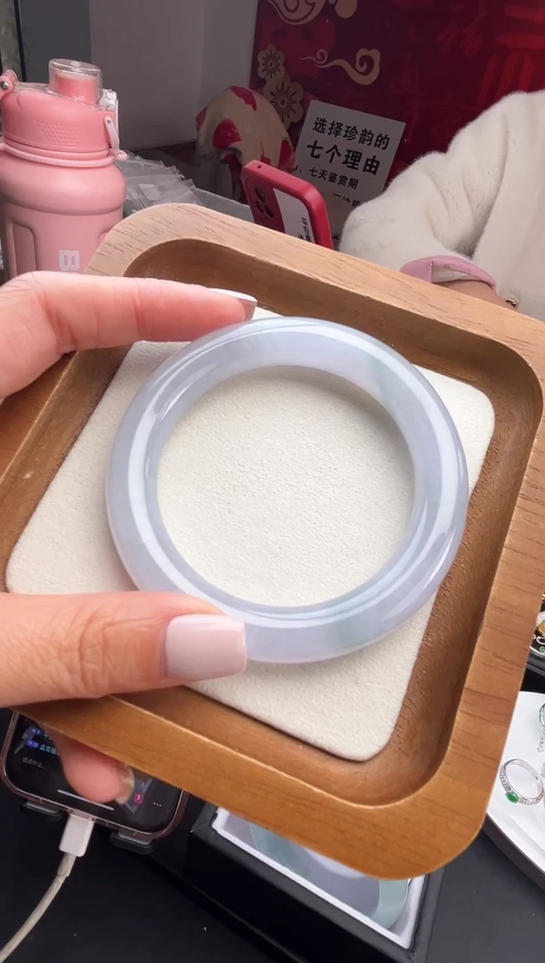 【闪购商品】翡翠手镯未镶嵌手镯