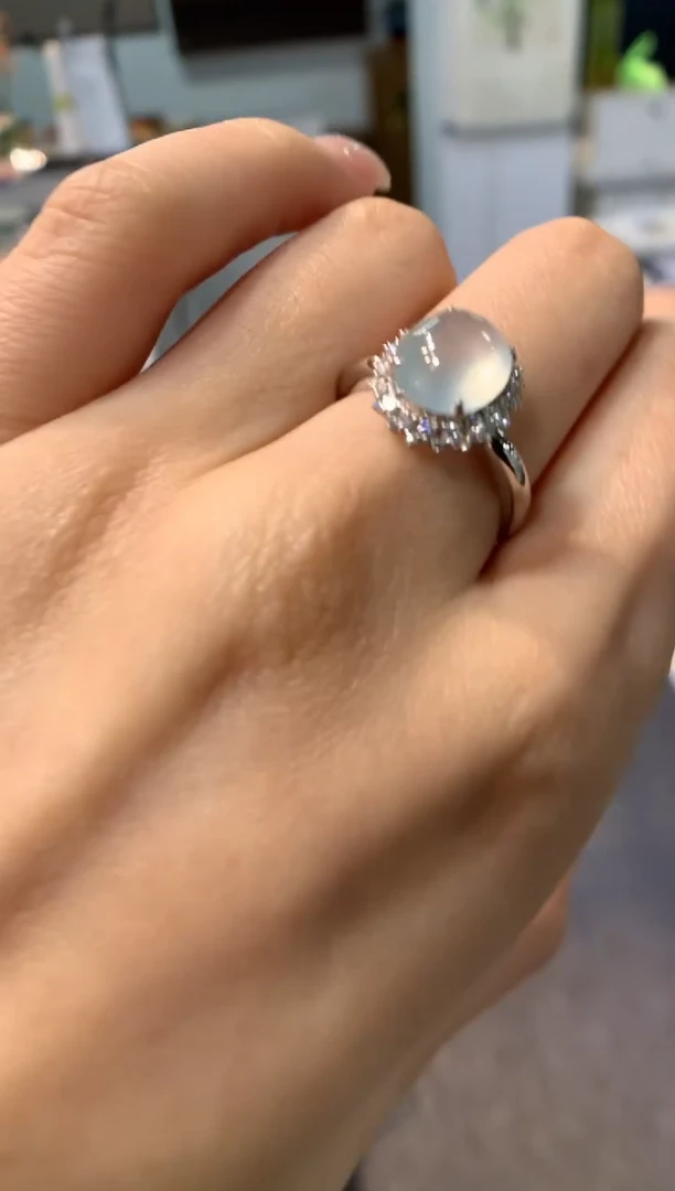 颈饰18K金镶嵌翡翠戒指14圈上下两个圈口免费改