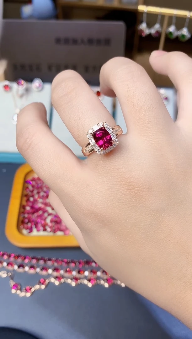 银S925镶嵌戒指石榴石天然镁铝