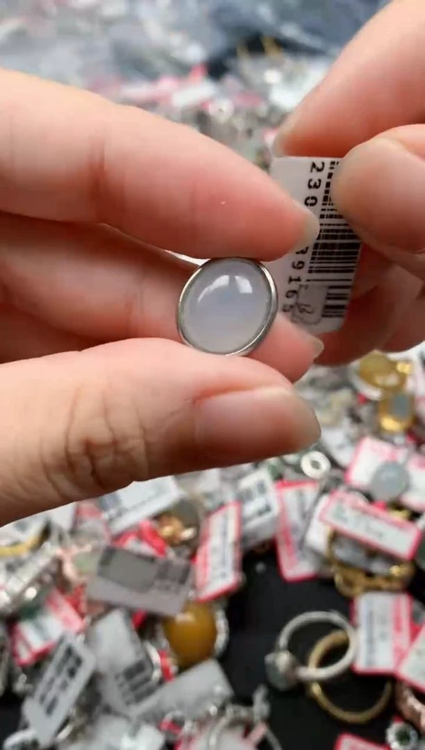 翡翠戒指银S925镶嵌天然缅甸翡翠