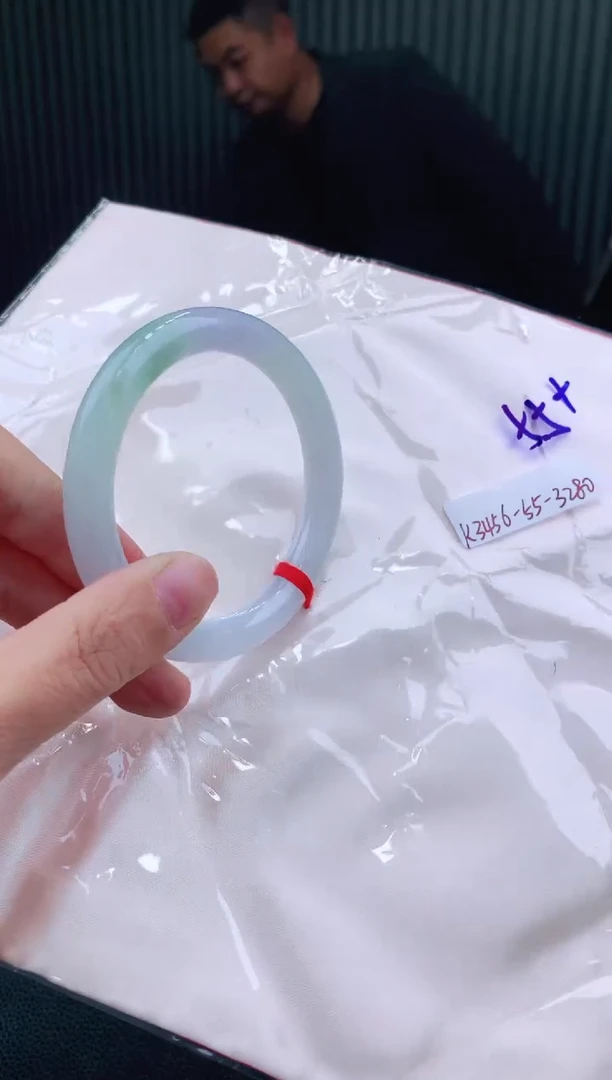 未镶嵌手镯翡翠55+