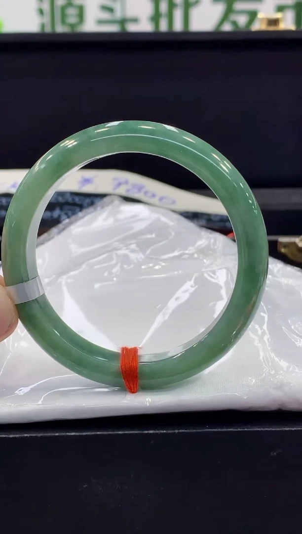 未镶嵌手镯翡翠翡翠手镯