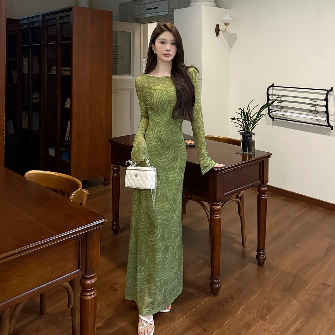 法式复古印花气质罩衫吊带两件套女长袖连衣裙高级感时尚性感长裙