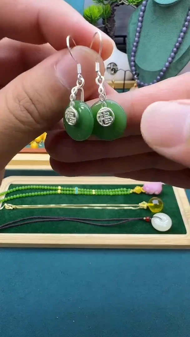 和田玉银S925镶嵌耳饰E141