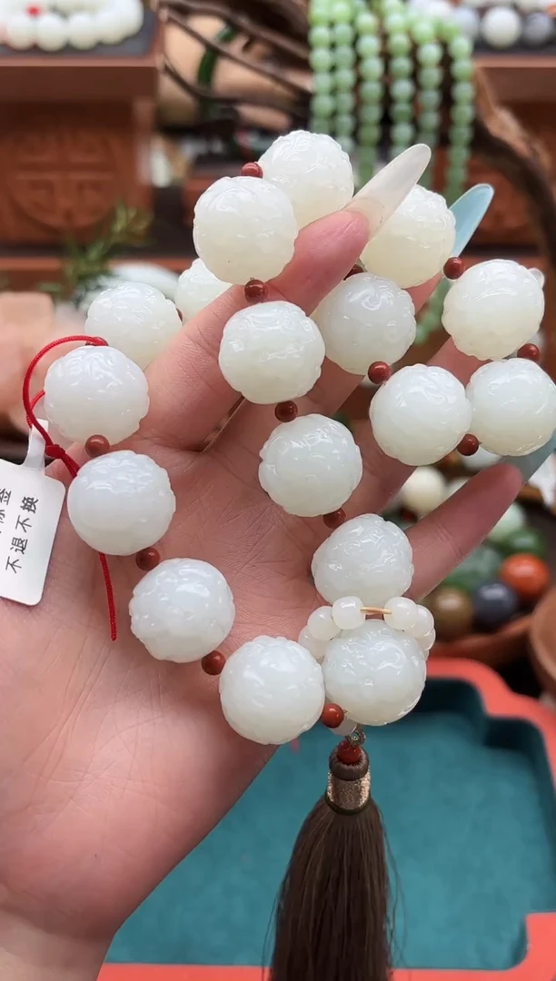 未镶嵌手串和田玉董小姐推荐 多样性发货 拍一发一ytalms19