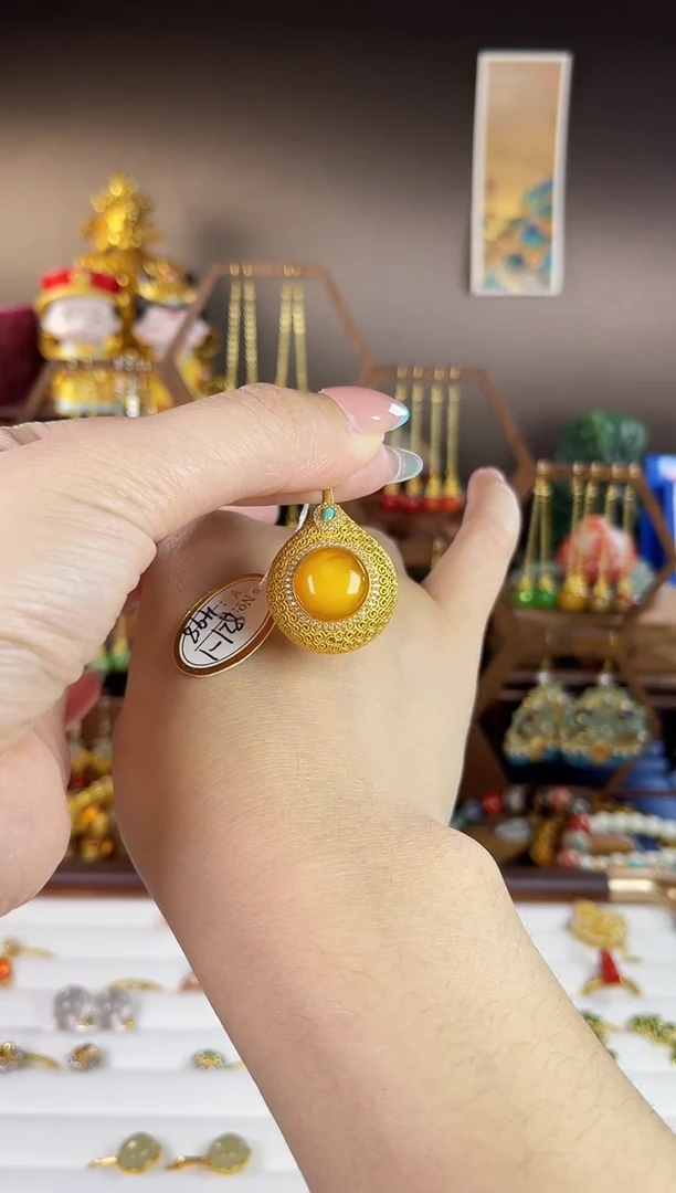 蜜蜡颈饰银S925镀金镶嵌，821-1蜜蜡吊坠