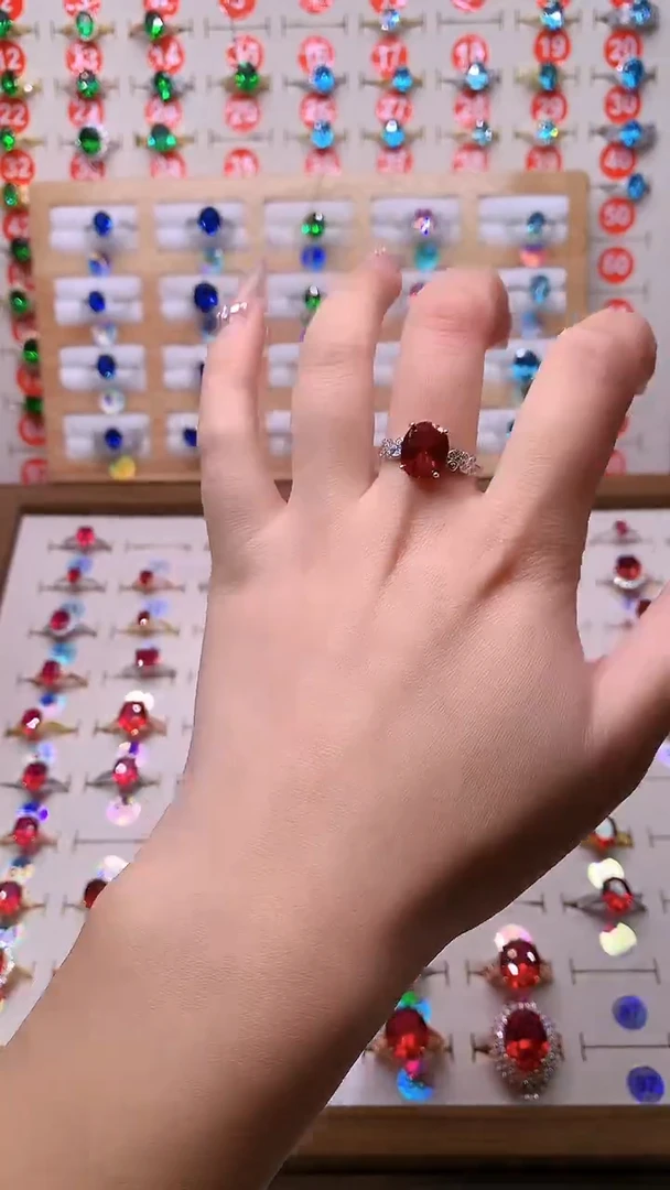 银S925镶嵌戒指红宝石1111