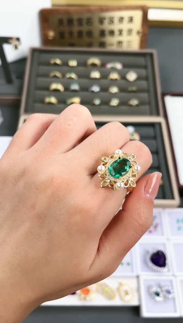 【闪购商品】祖母绿戒指银S925镶嵌k652