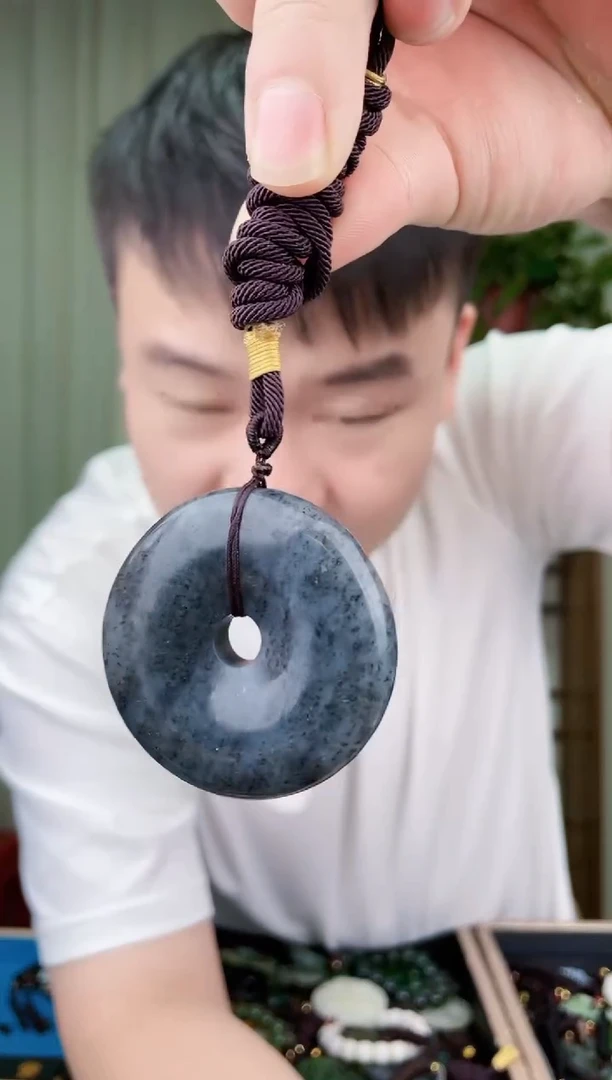 未镶嵌和田玉挂件拍一发一，多样性发货！