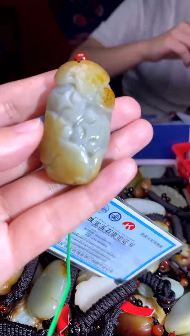 和田玉未镶嵌挂件1