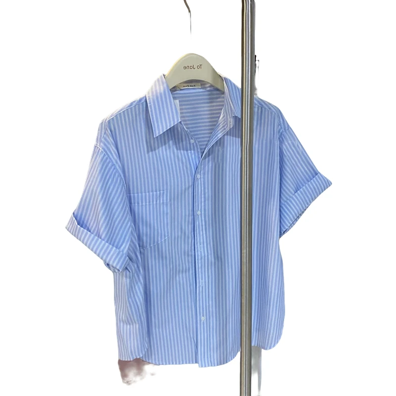 显瘦气质蓝色条纹短袖衬衫女夏季设计感小众上衣时尚休闲百搭韩版