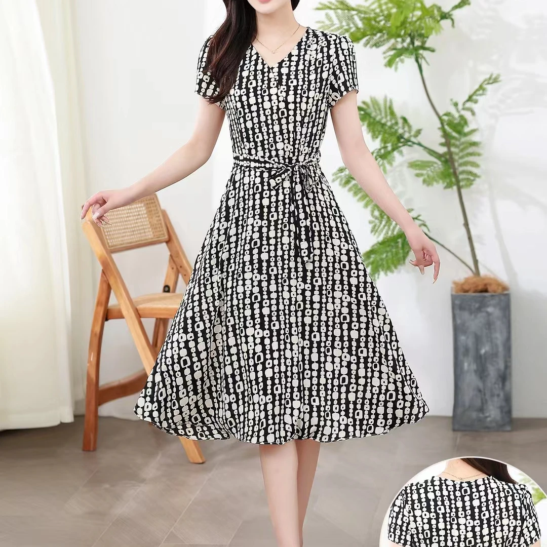 夏季显瘦长裙印花有口袋连衣裙收腰女装大码夏装中长款2501#