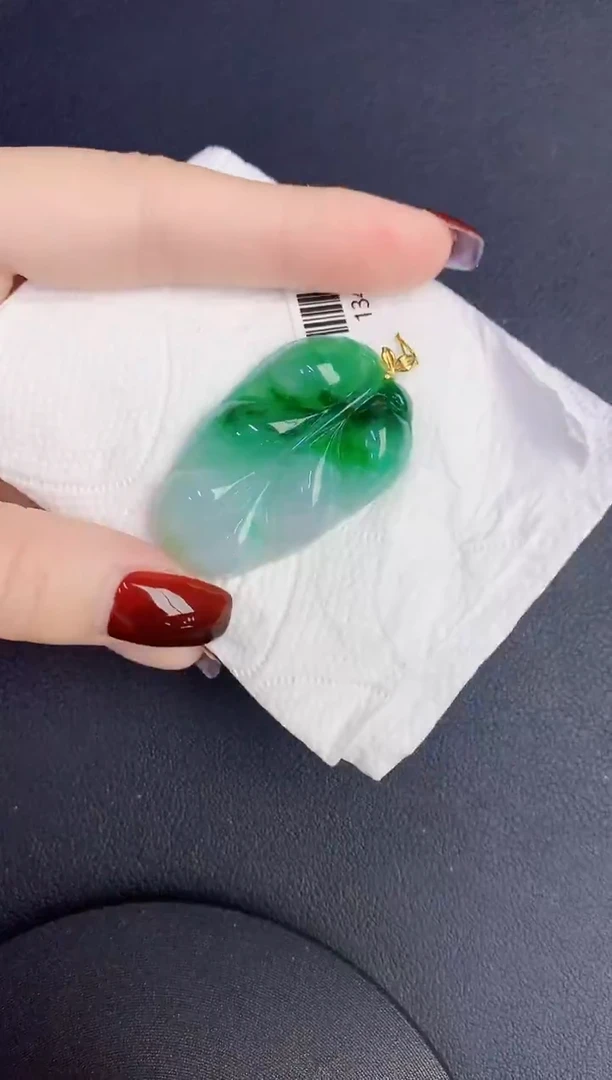 颈饰18K金镶嵌翡翠缅甸天然翡翠a货