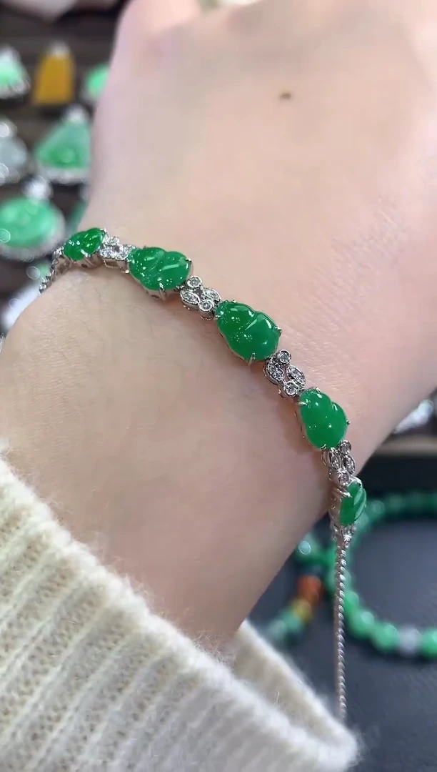 18K金镶嵌手链翡翠b109