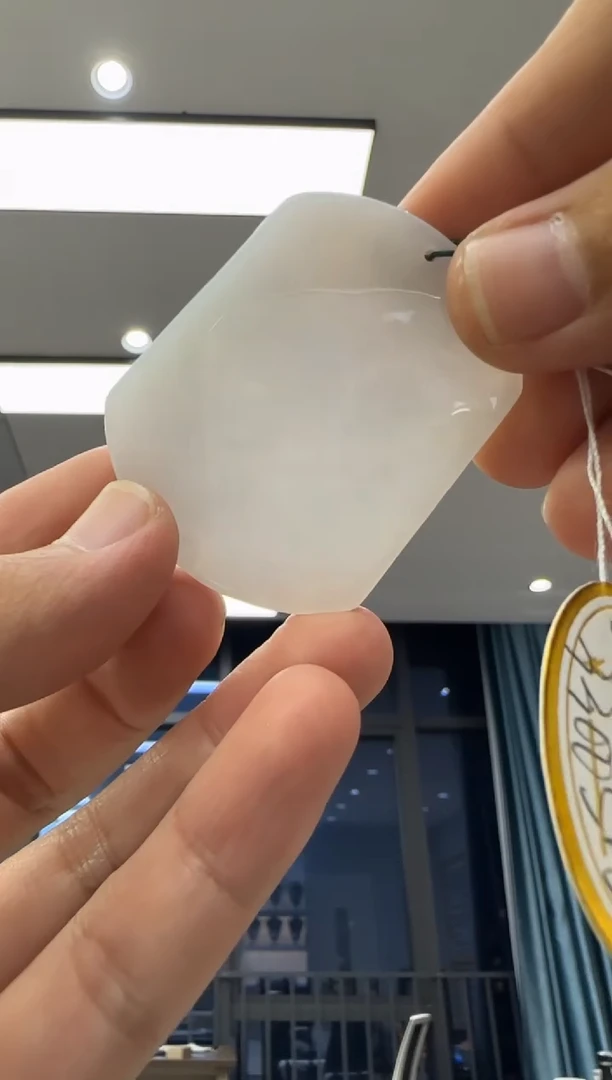 颈饰未镶嵌翡翠天然翡翠A货孤品一件
