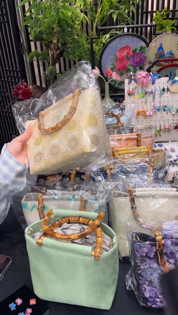 织绣爱**静非遗苏绣手工饰品