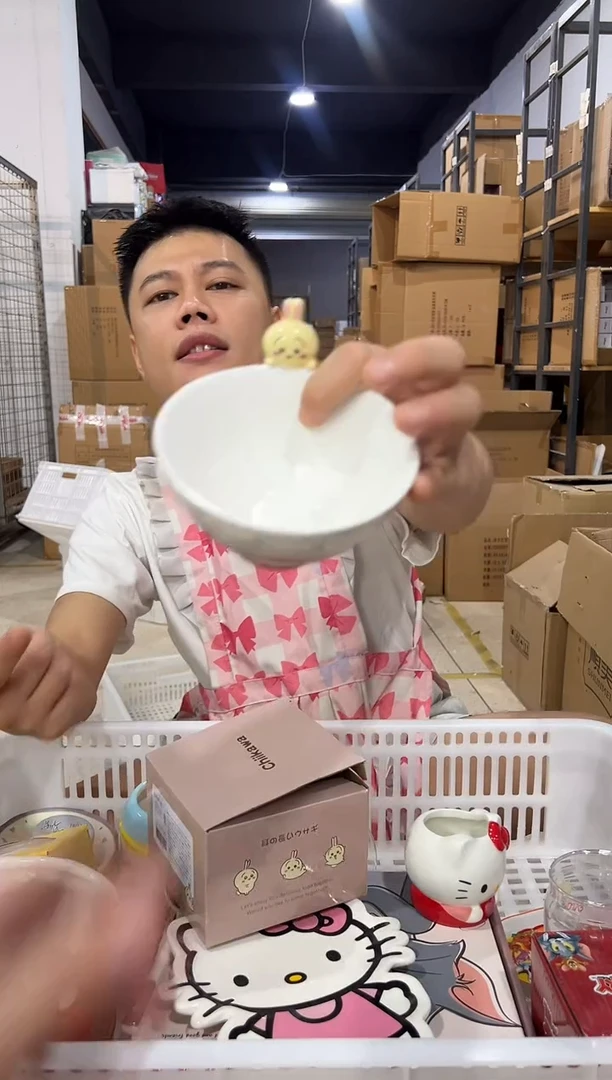 瓷片原盒乌萨奇公仔碗