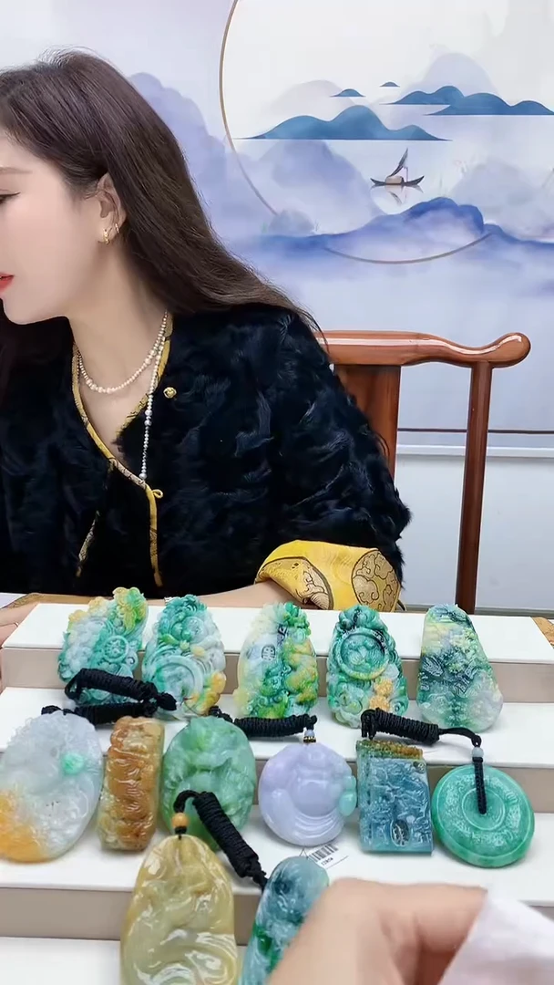 未镶嵌定制翡翠雨***…4829lr-毛货挂件