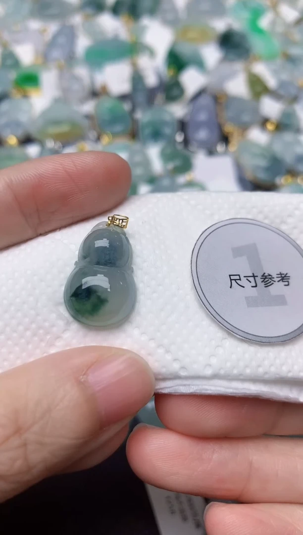 颈饰18K金镶嵌翡翠天然缅甸A货翡翠