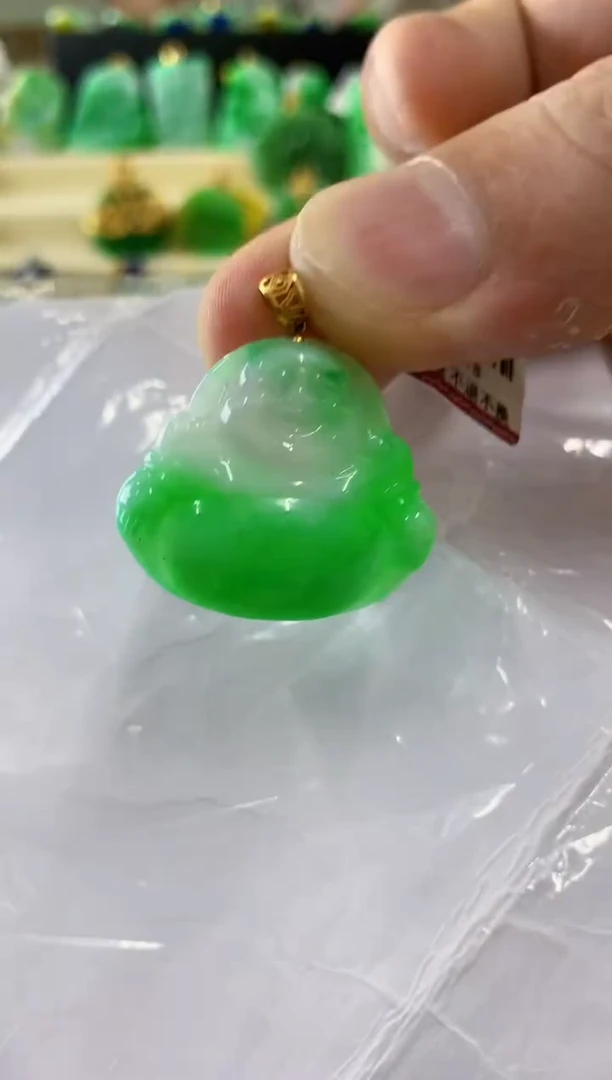 翡翠18K金镶嵌吊坠(不含链)缅甸翡翠挂件