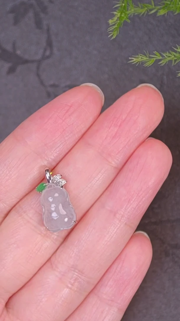 颈饰18K金镶嵌翡翠天然缅甸翡翠吊坠