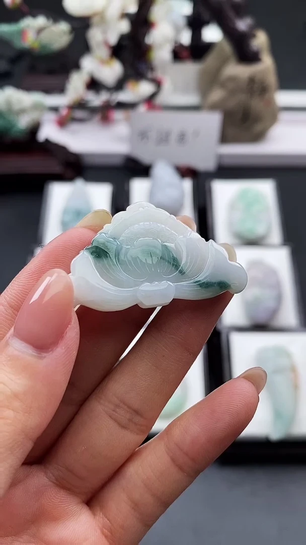 【闪购商品】翡翠颈饰未镶嵌天然缅甸A货翡翠