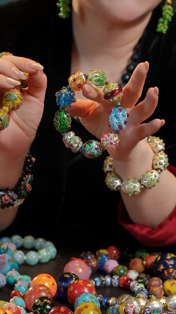 颈饰琉璃程*琉璃琉璃琉璃