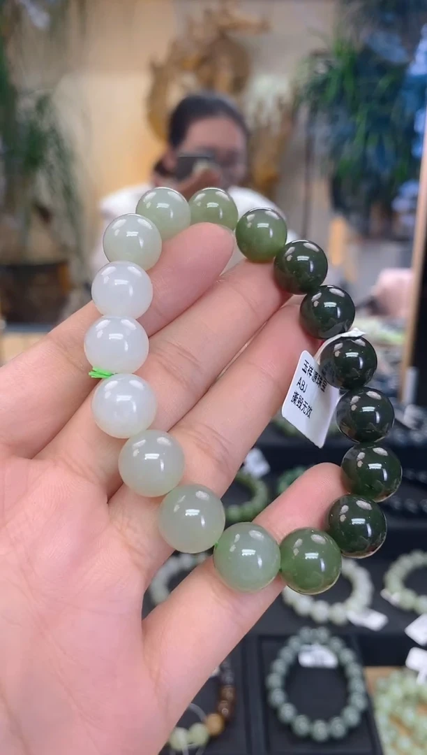 未镶嵌手串和田玉卡12