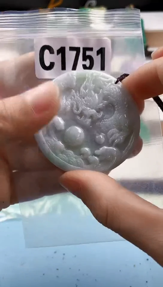 翡翠未镶嵌颈饰天然翡翠吊坠挂件