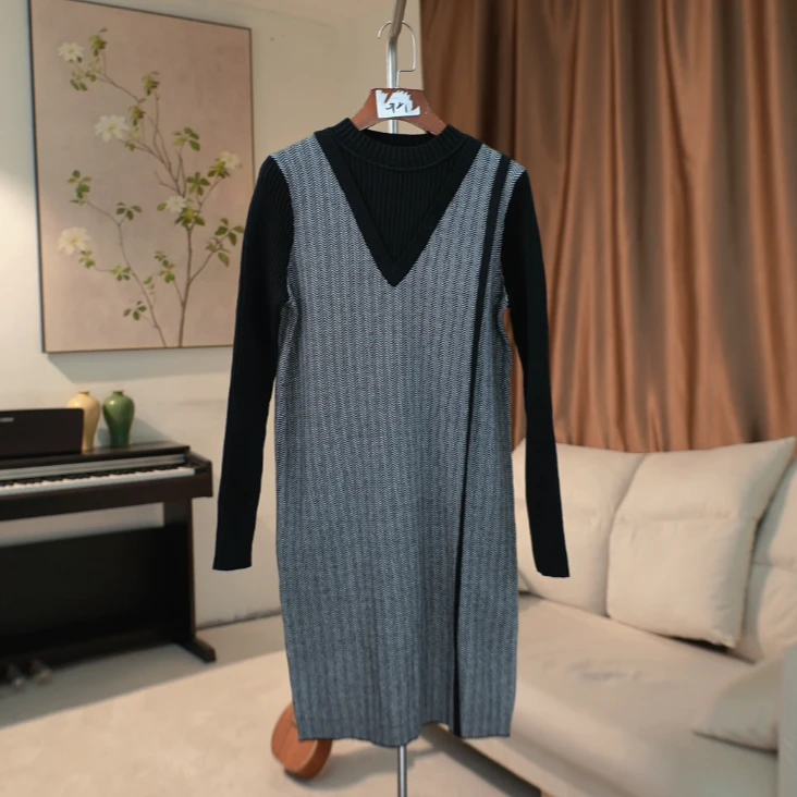 G435 拼接假两件针织连衣裙女 75XC08