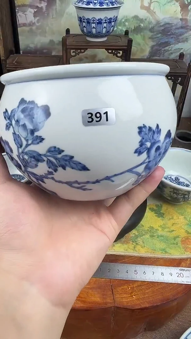 391