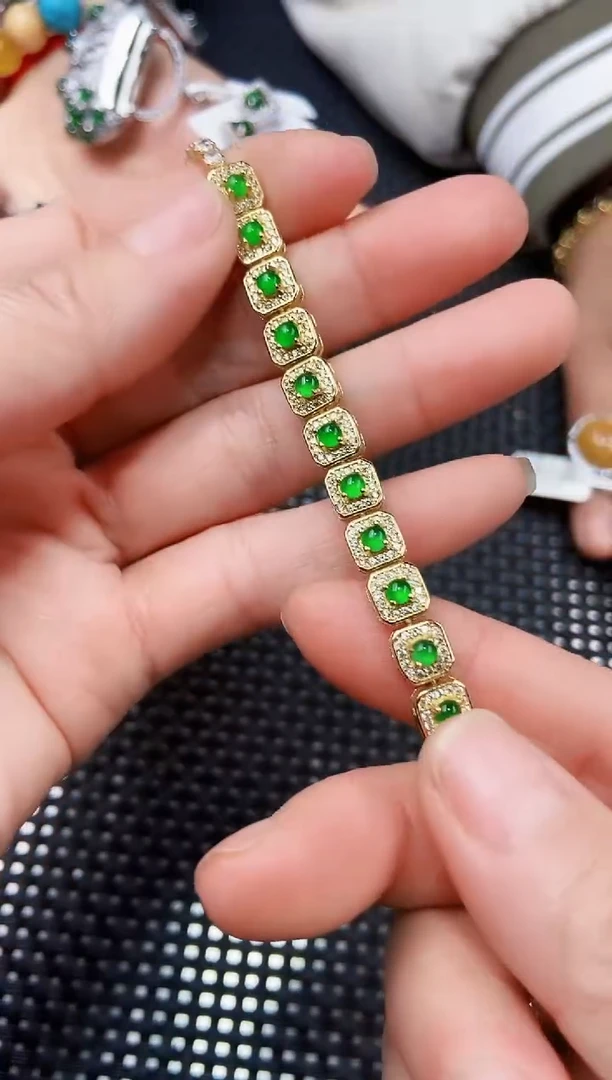 【闪购商品】翡翠手链未镶嵌11111111111