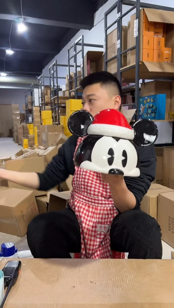 【闪购商品】杯新款大号圣诞原盒米奇头罐