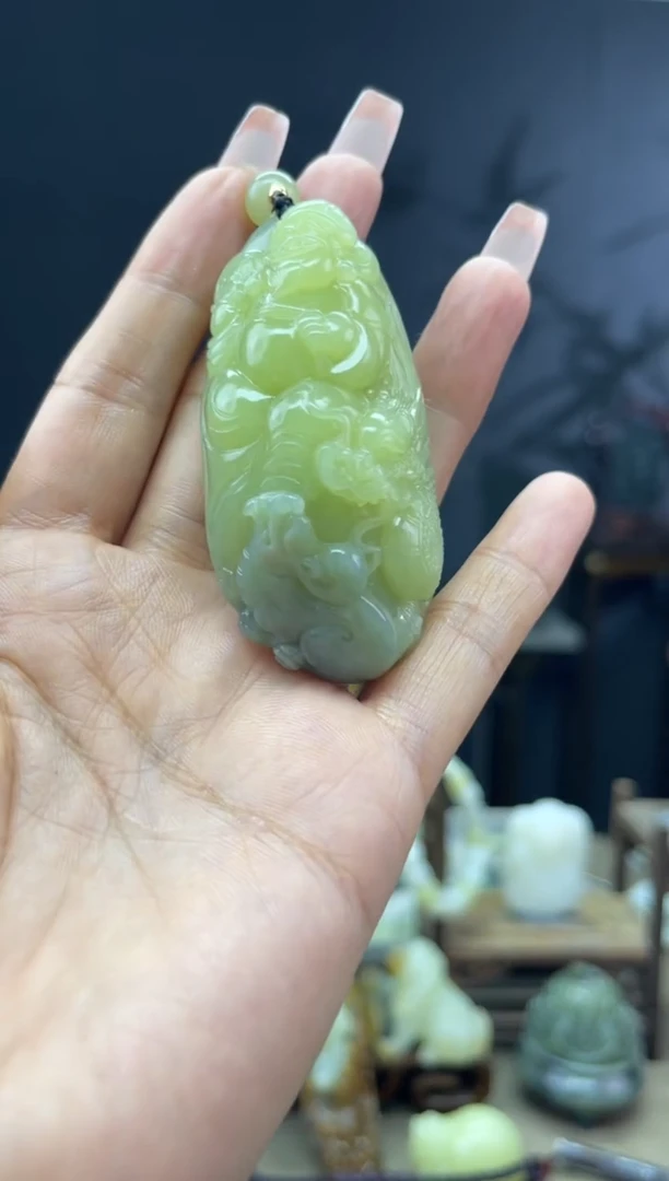 颈饰未镶嵌和田玉1