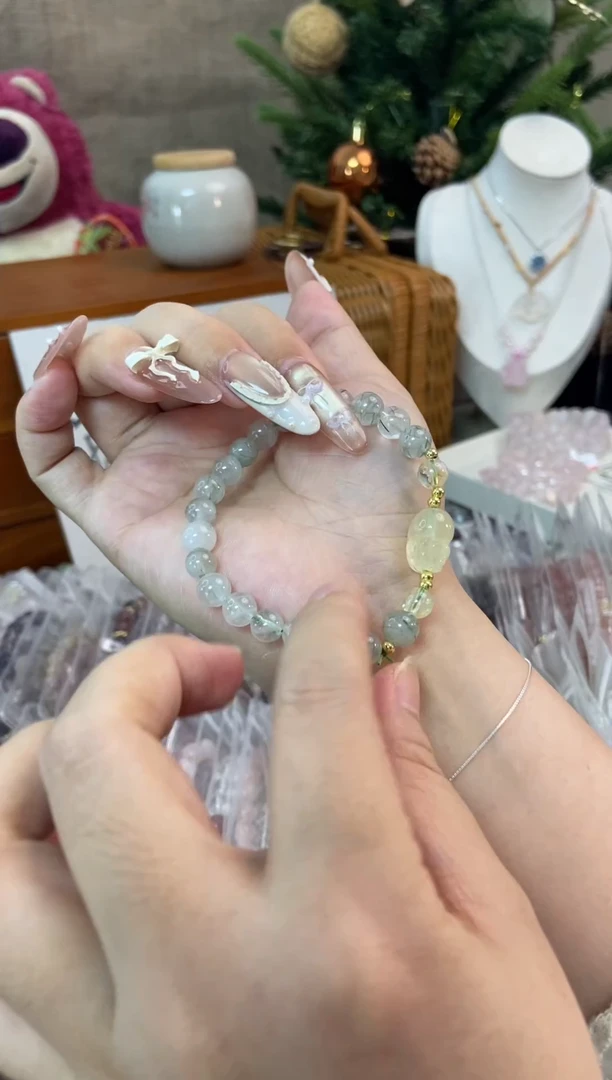 水晶手链未镶嵌孤品捡漏均匀瑕疵介意勿拍