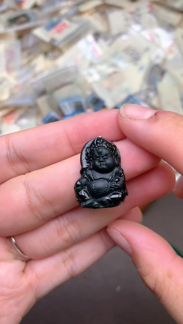 未镶嵌挂件翡翠 —
