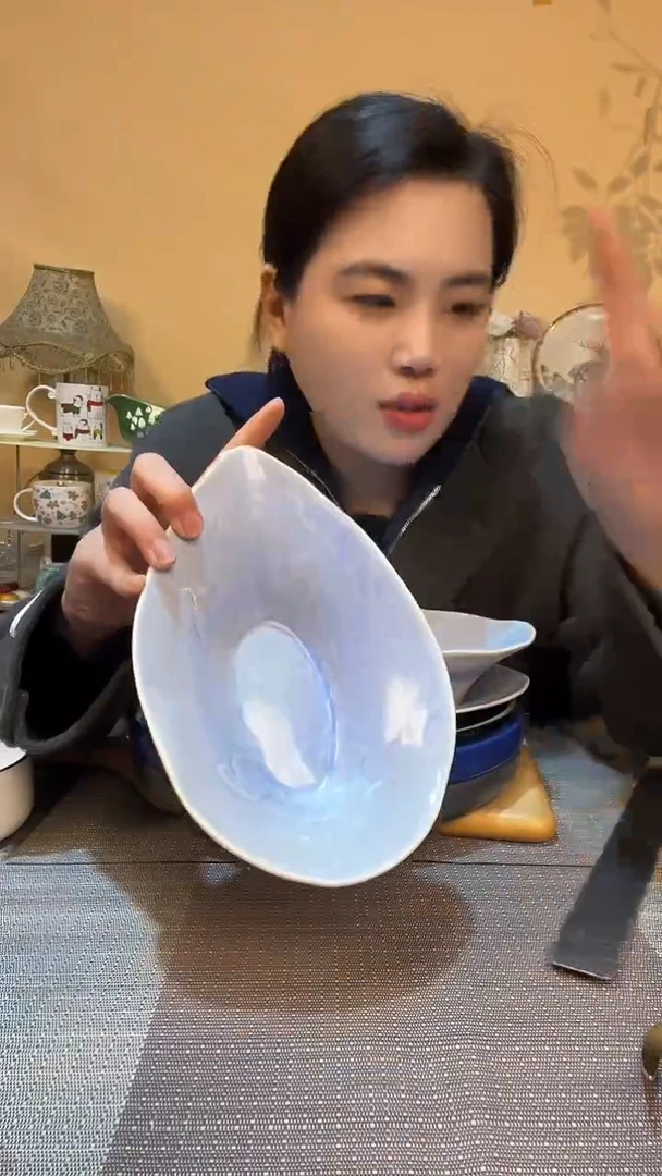 瓷片正品9英寸异形碗 介意勿拍