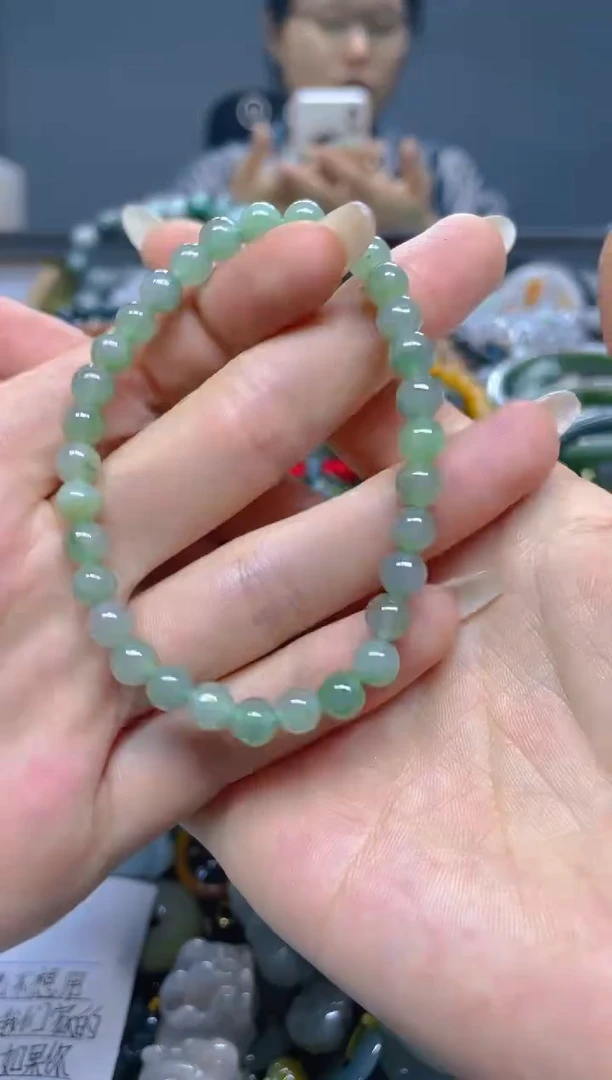 颈饰未镶嵌翡翠5MM/ M /翡翠A货，一件也是批发价