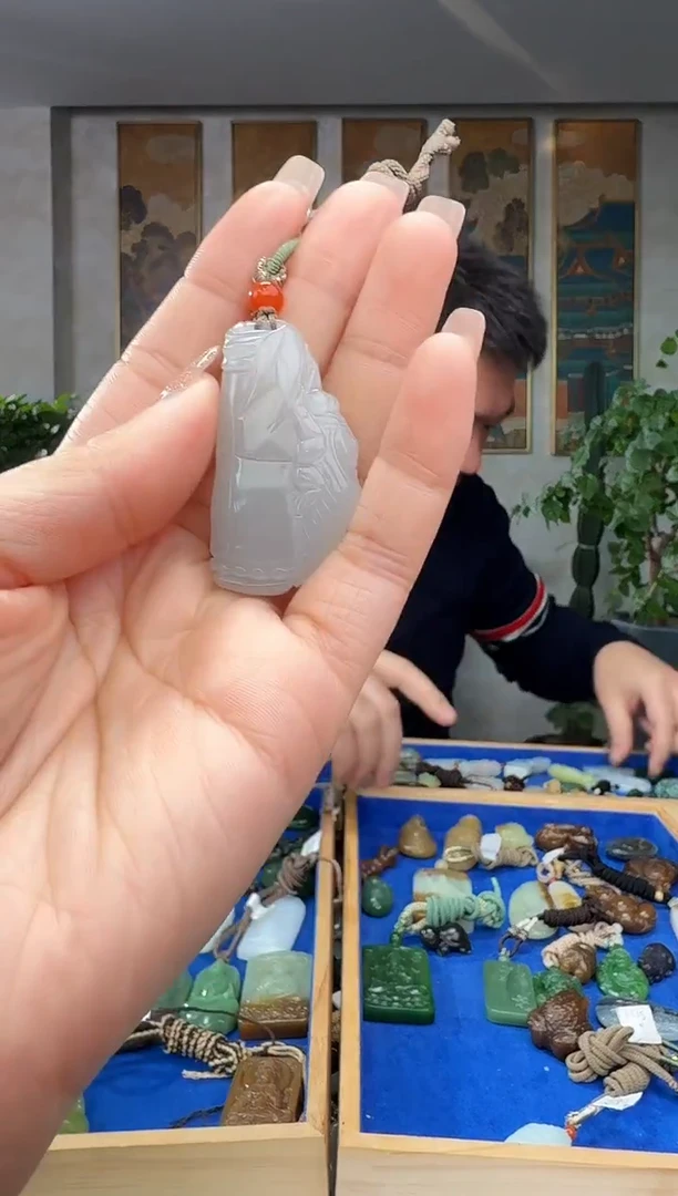 颈饰未镶嵌和田玉拍一发一