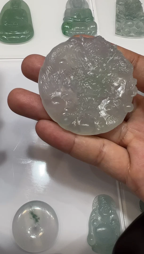 未镶嵌定制翡翠牌子