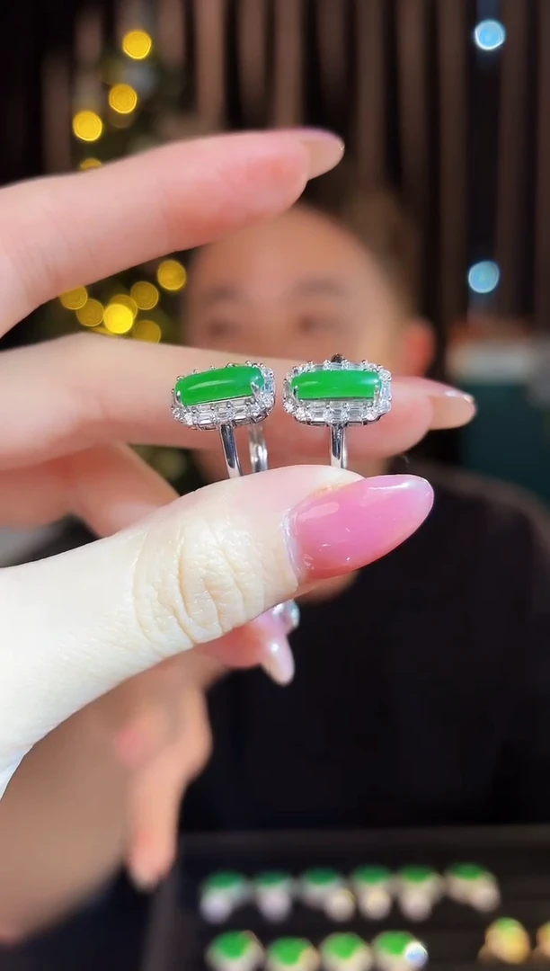 【闪购商品】翡翠颈饰未镶嵌缅料A货/多样性发货/一件