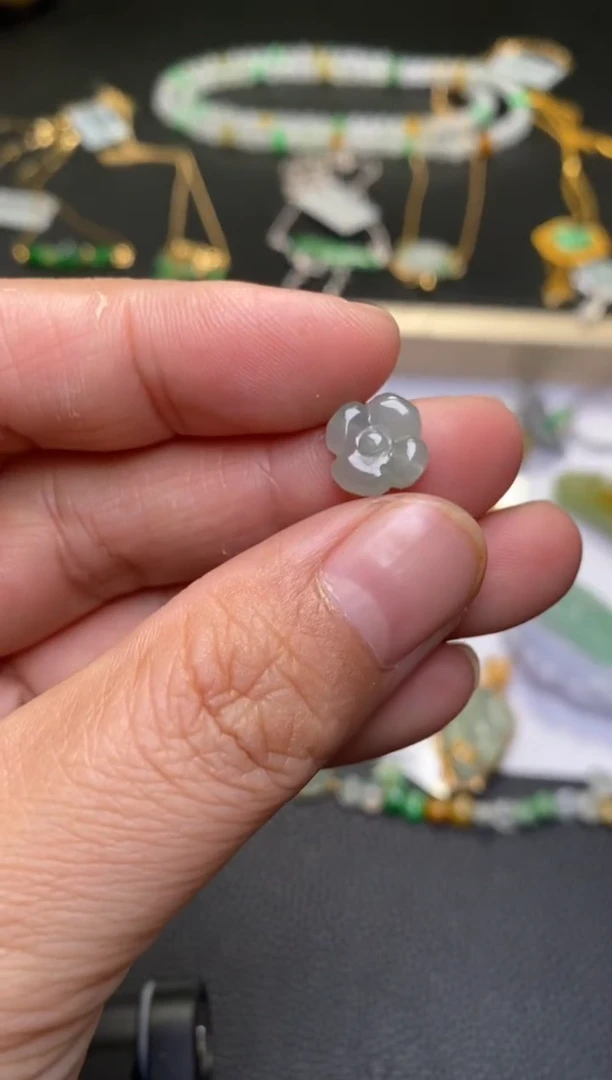 颈饰未镶嵌翡翠净货35469